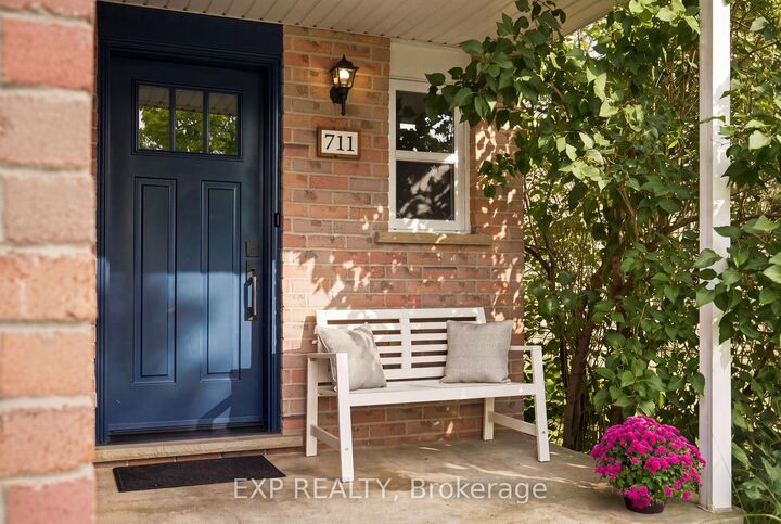 Property Photo:  711 New Hampshire Street  ON N2K 4L9 
