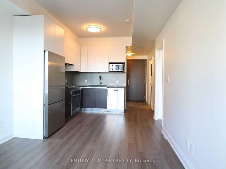 Property Photo:  15 Water Walk Drive 303  ON L6G 0G2 