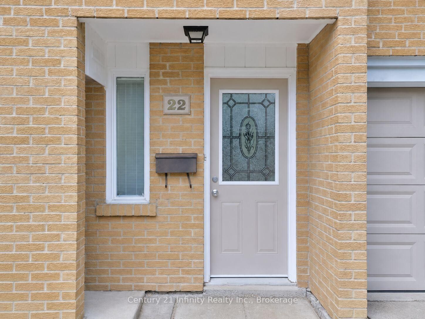 Property Photo:  750 Military Trail 22  ON M1E 4P7 