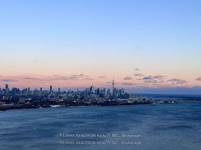 Property Photo:  30 Shore Breeze Drive 5202  ON M8V 1J0 