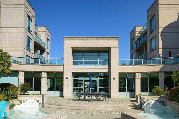 Property Photo:  35 Boardwalk Drive 222  ON M4L 3Y8 