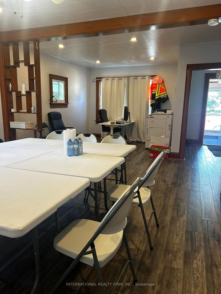 Property Photo:  94 Trafalgar Road  ON N0B 1Z0 
