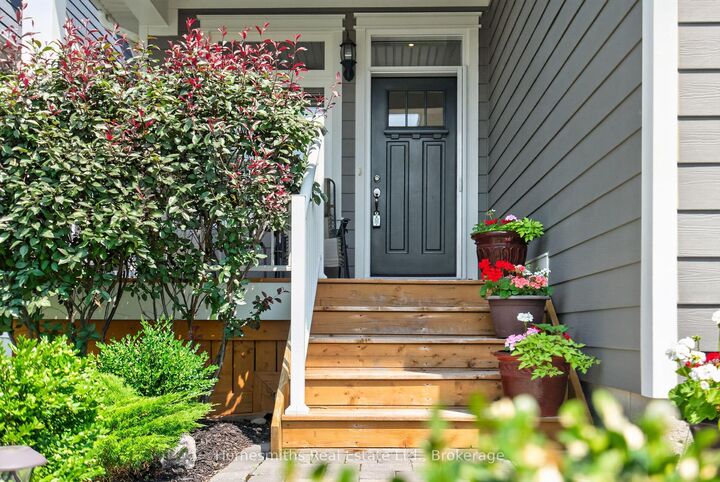 Property Photo:  5 Irons Avenue 21  ON K0L 2H0 