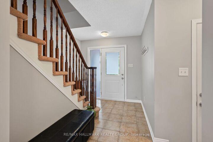 Property Photo:  316 Aldworth Private  ON K2S 0M9 