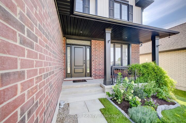 Property Photo: 107 Graydon Drive ON N0J 1N0