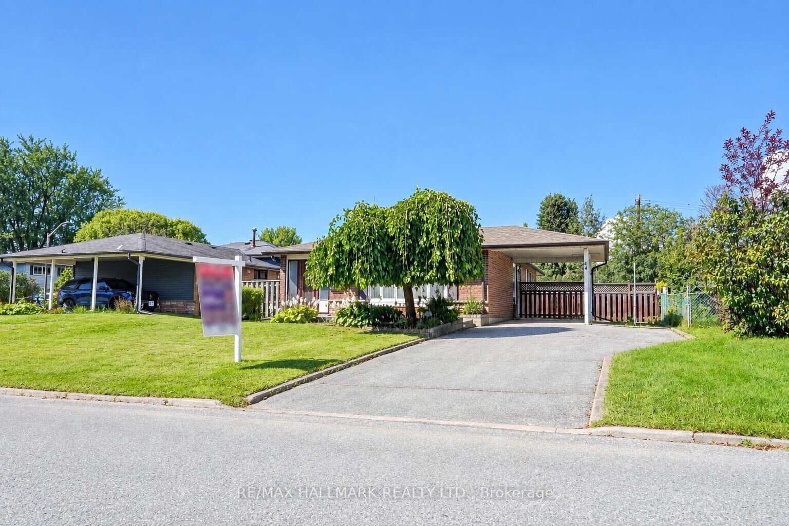 Property Photo:  44 Bryant Road  ON L1S 2Y7 