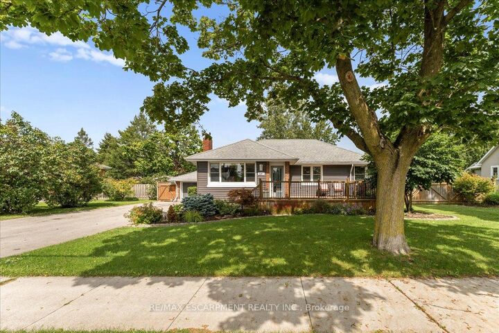 Property Photo:  721 Broadway Street  ON L3C 5M6 