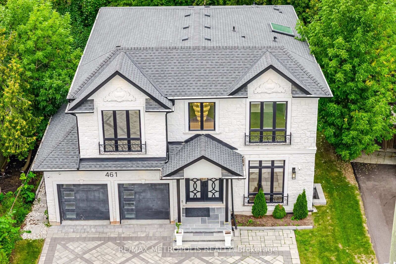 Property Photo:  461 Sandlewood Road N  ON L6L 3S3 