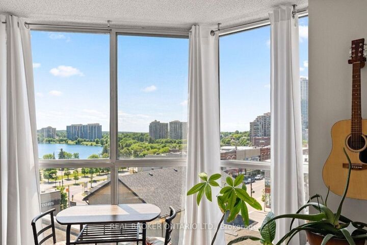 Property Photo:  140 Dunlop Street E 504  ON L4M 6H9 