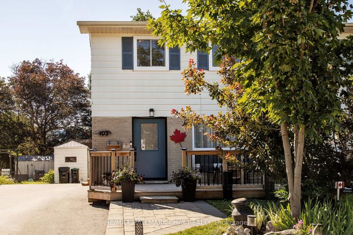 Property Photo:  103 Daphne Crescent  ON L4M 2Y7 