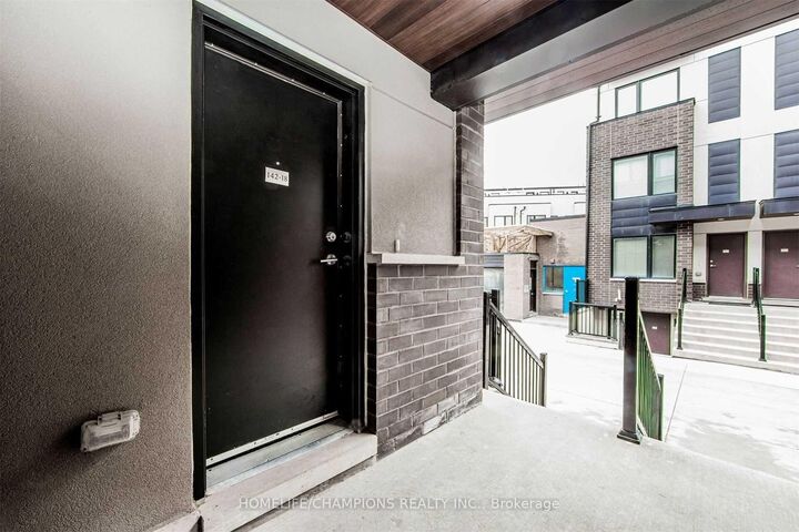 Property Photo:  142 William Duncan Road 18  ON M3K 0C1 