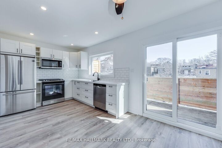 Property Photo: 327 Kenilworth Avenue Upper ON M4L 3S9