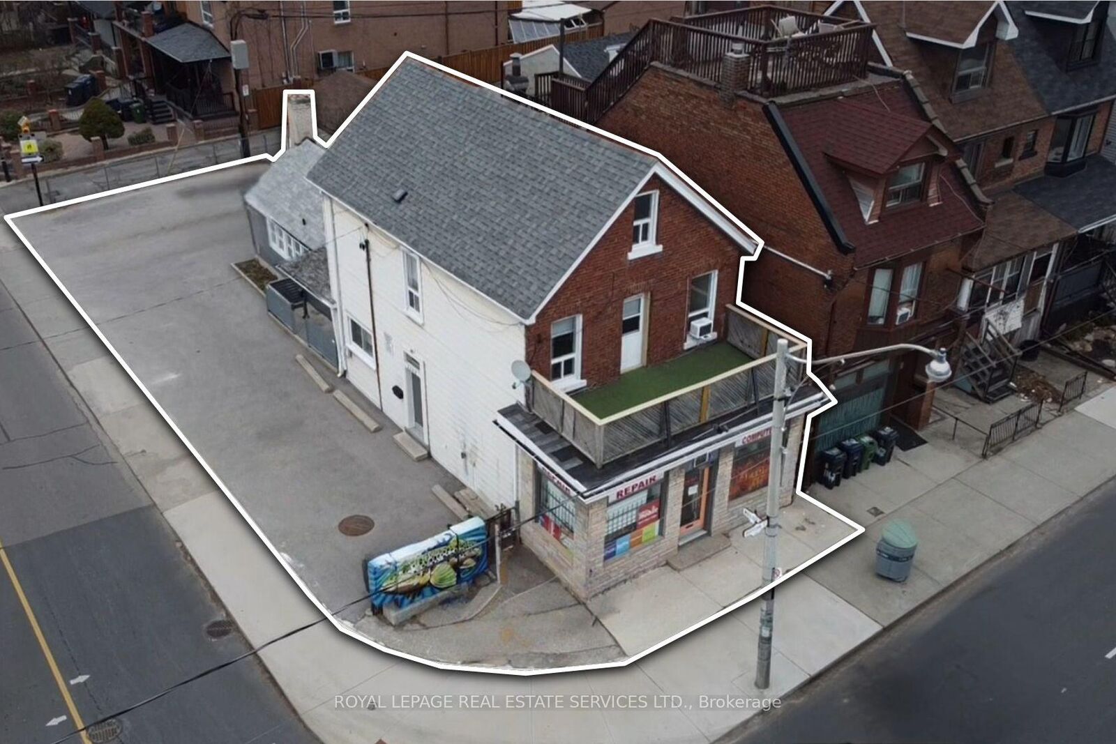 Property Photo:  1160 Dufferin Street  ON M6H 4B8 