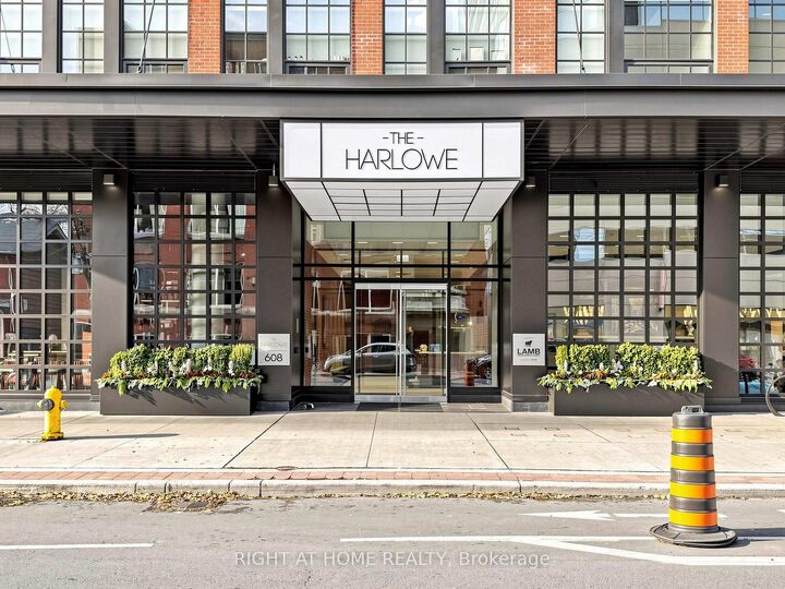 Property Photo:  608 Richmond Street W 1106  ON M5V 0N9 