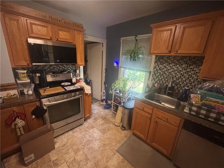 Property Photo:  334 Manhattan Ave  PA 15223 