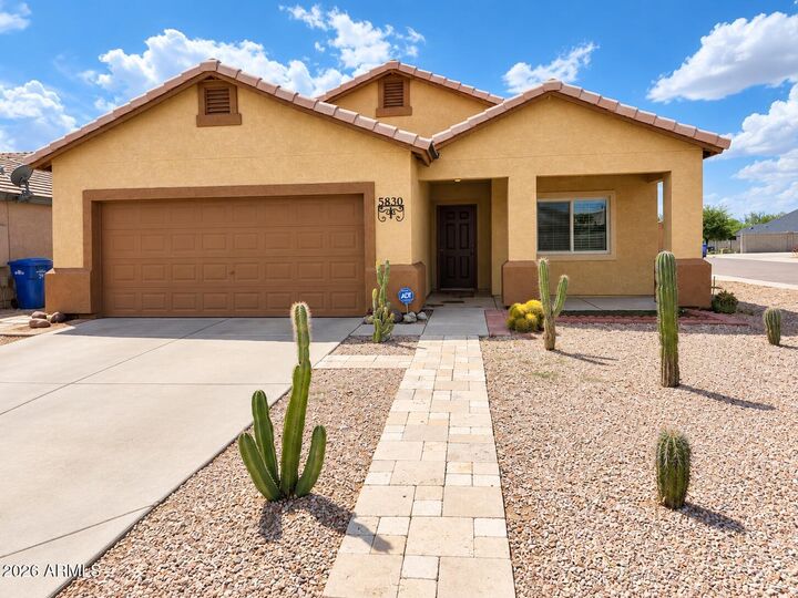 Property Photo:  5830 S 11th Drive  AZ 85041 