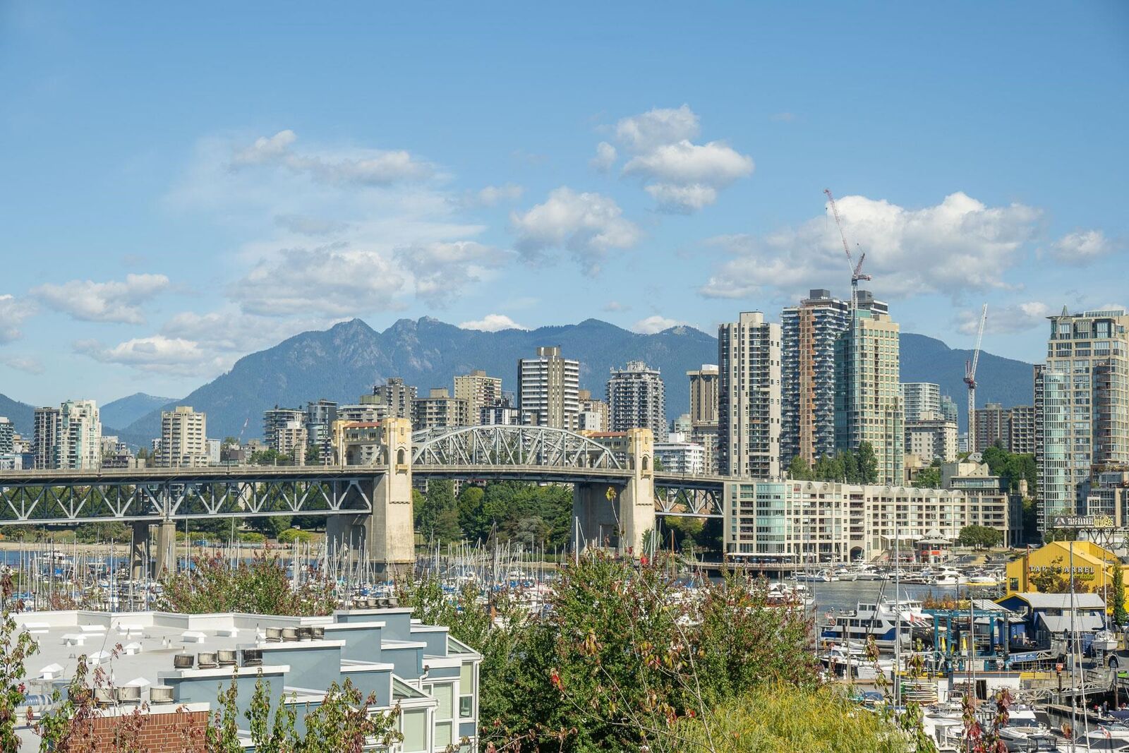 Property Photo:  1508 Mariner Walk 607  BC V6J 4X9 