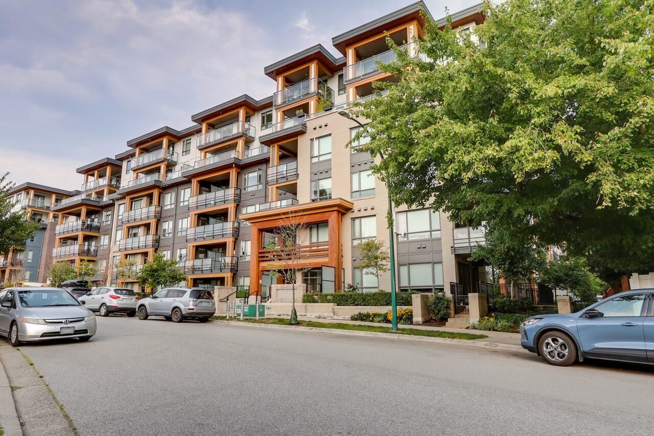 Property Photo: 741 Anskar Court 306 BC V3J 0N3