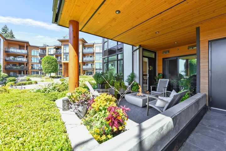Property Photo:  14855 Thrift Avenue 216  BC V4B 2J6 