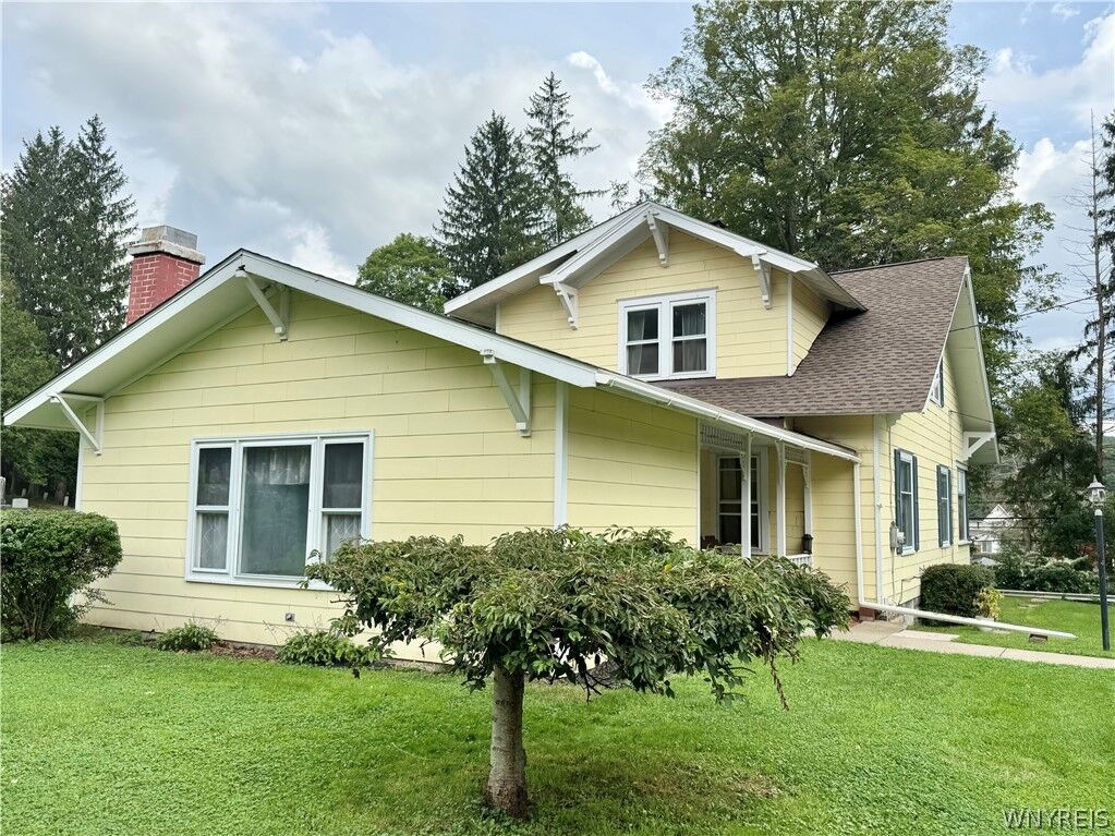 Property Photo:  47 Medbury Avenue  NY 14727 