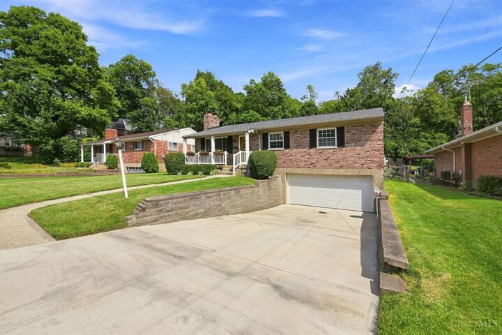 Property Photo:  2927 Goda Avenue  OH 45211 