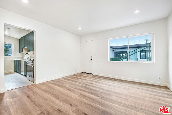 Property Photo: 16185 W Sunset Blvd, Unit 8 CA 90272