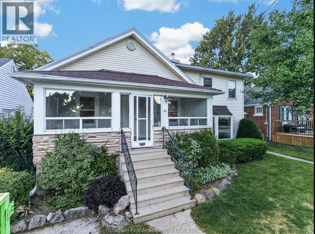 Property Photo:  55 Prince Arthur Avenue  ON N7M 1X6 
