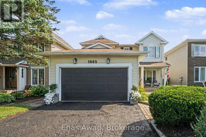 Property Photo:  1665 Teakdale Avenue Upper  ON K1C 6M2 