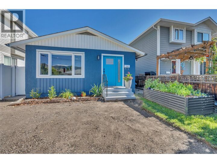 Property Photo:  787 Kamloops Avenue  BC V2A 2J3 