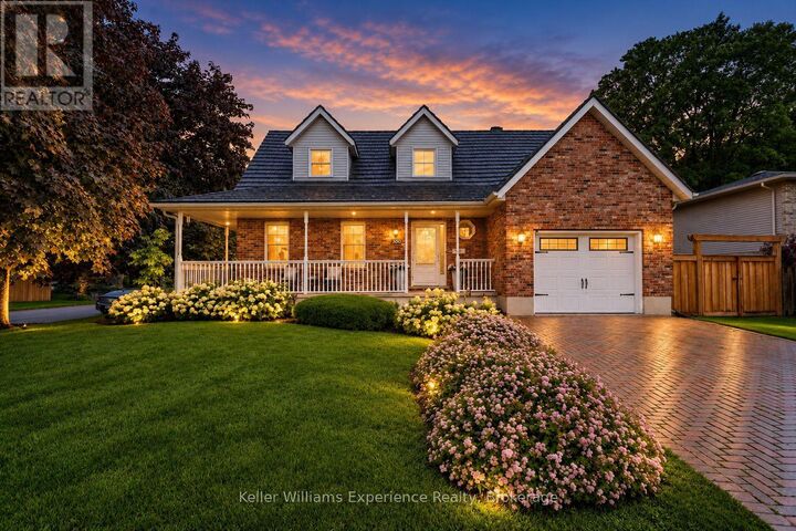 Property Photo:  300 4th Avenue West  ON N4K 4V2 