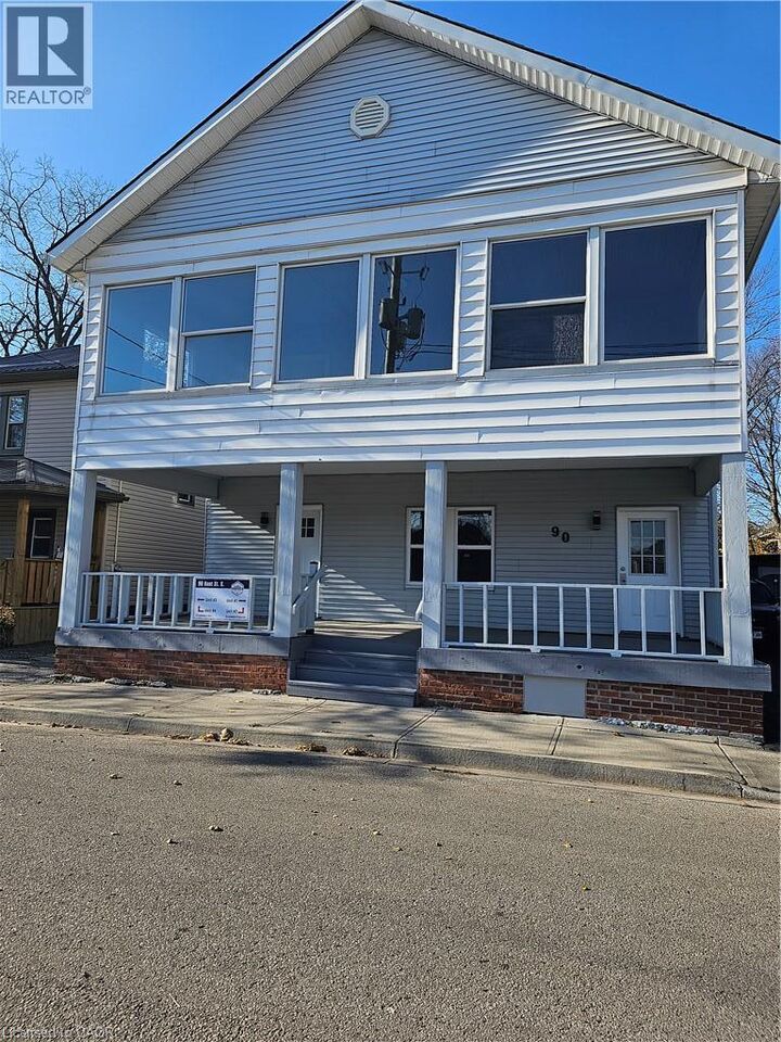 Property Photo:  90 Kent Street South 4  ON N3Y 2X9 