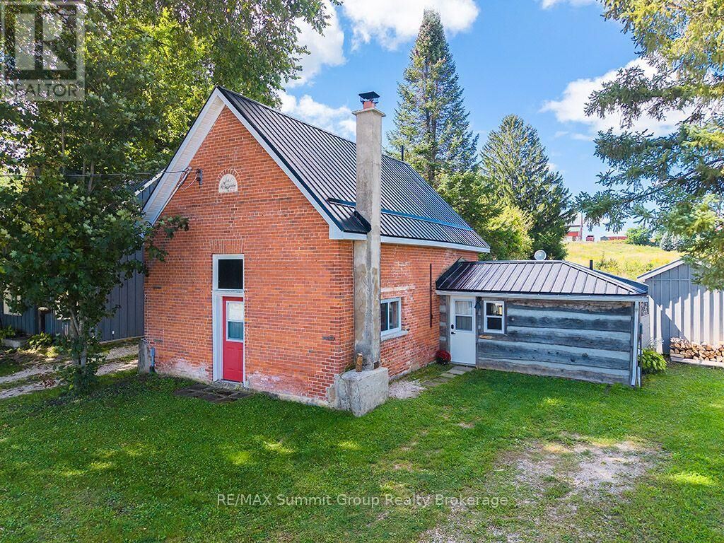 Property Photo: 154600 Grey Road 32 ON N0C 1H0