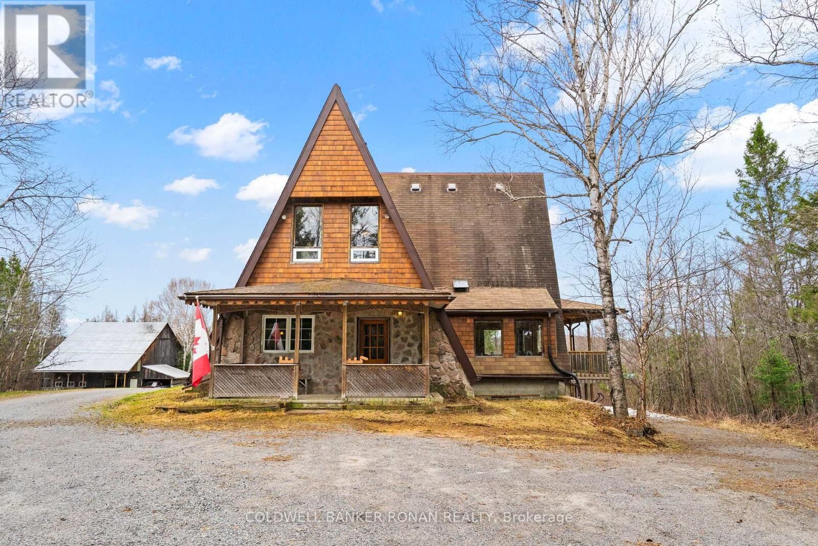 Property Photo: 797 Forest Lake Road ON L9R 1X6