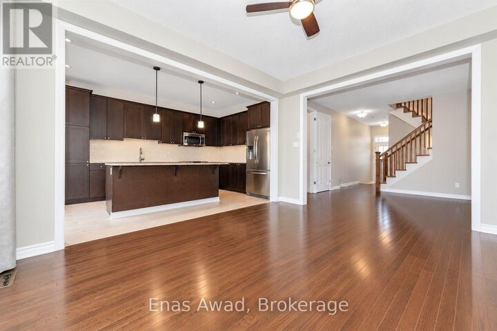 Property Photo:  361 Autumnfield Street  ON K2M 0J6 