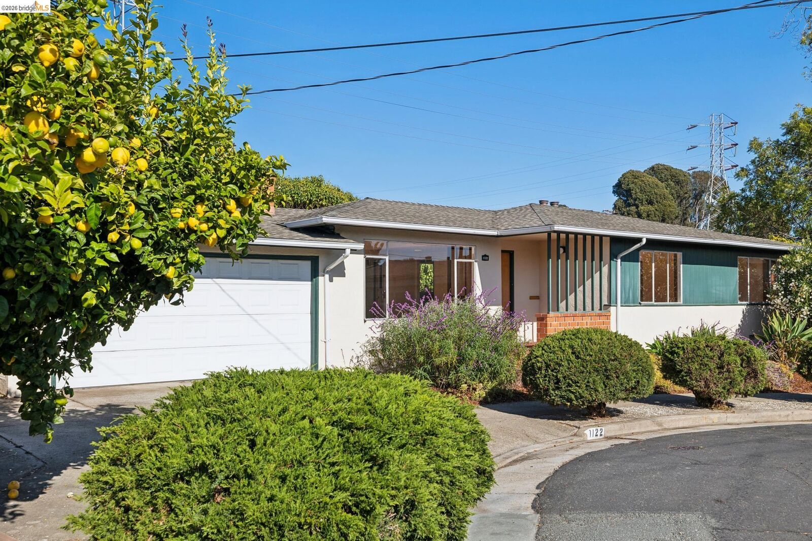 Property Photo:  1122 Norvell Ct  CA 94530 