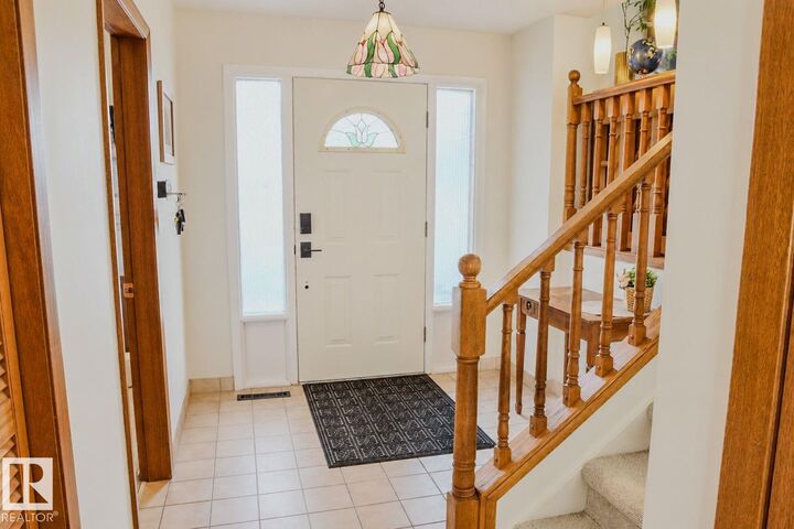Property Photo:  3911 117 Street NW  AB T6J 1S8 