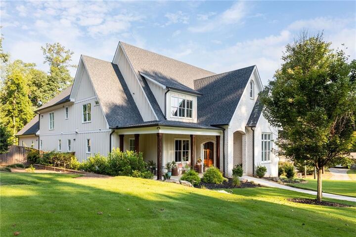 Property Photo: 4218 Oak Forest Dr. GA 30319