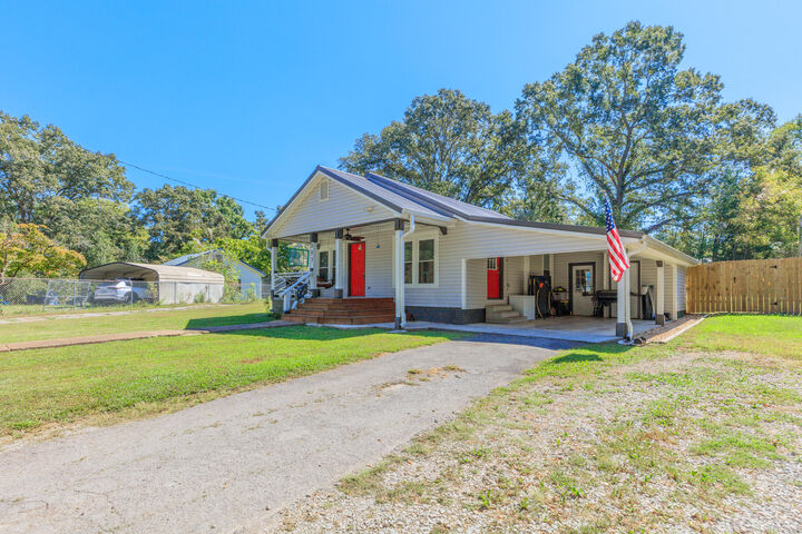 Property Photo: 803 Magnolia Street GA 30728