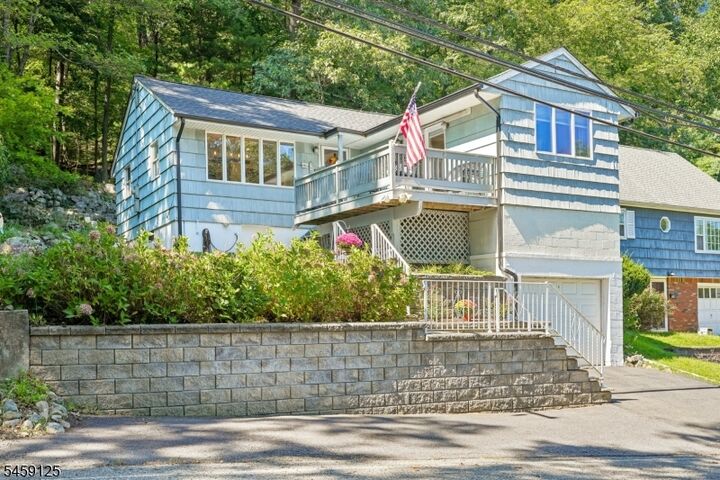 Property Photo:  122 Skyline Lake Dr  NJ 07456 