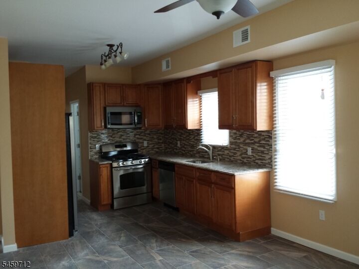 Property Photo:  50 Styvesant Ave 2  NJ 07071 