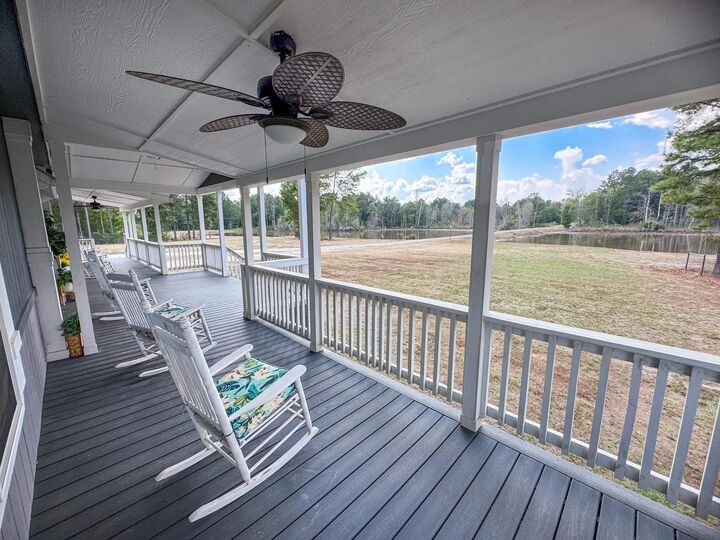 Property Photo: 2924 US Highway 59 TX 75657
