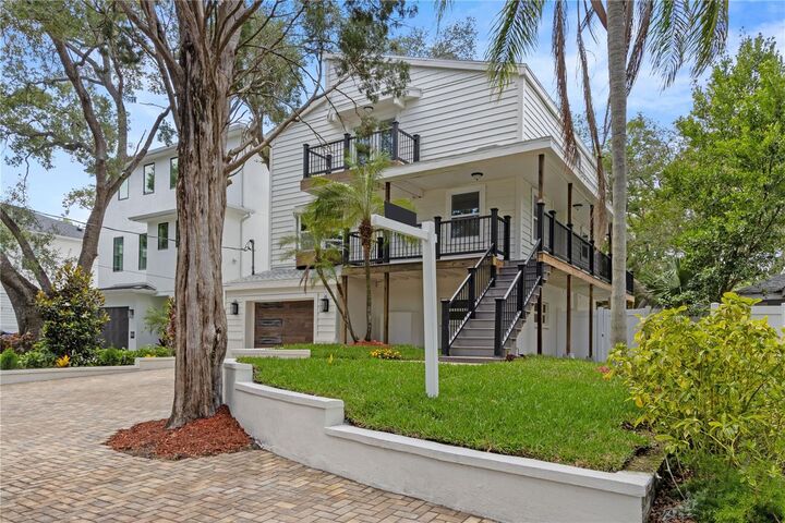 Property Photo:  3232 W Oakellar Avenue  FL 33611 