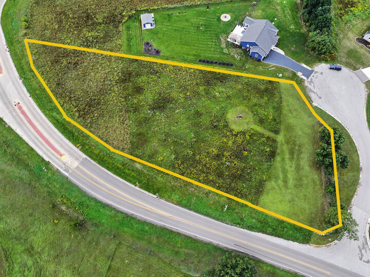 Property Photo:  S59w29923 Aces Lt. 4 Ct  WI 53189 