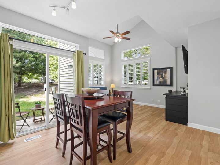 Property Photo:  127 Hidden Pond Circle  IL 60504 