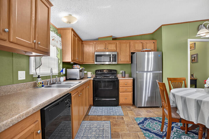 Property Photo:  802 North 2nd Street  TX 75949 