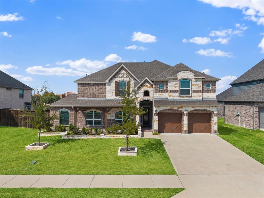 Property Photo: 461 Highbridge Lane TX 75078