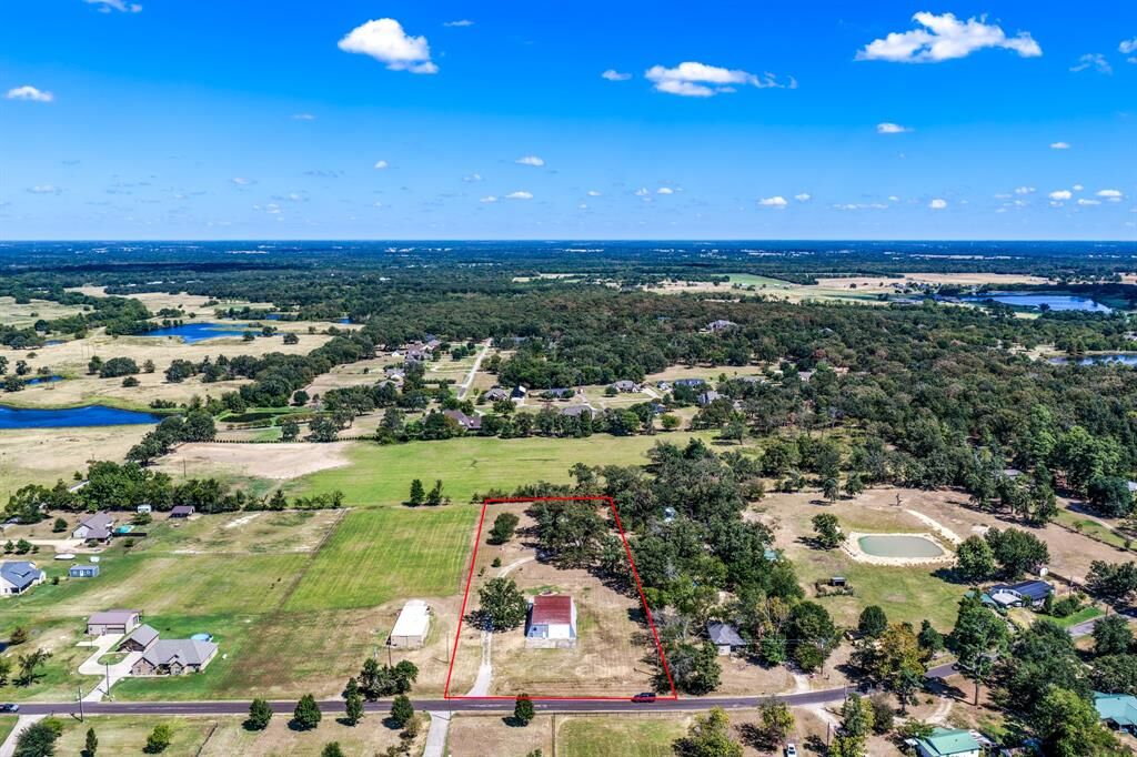 Property Photo:  974 County Road 2310  TX 75482 