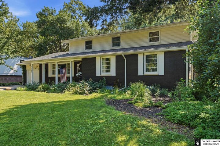 Property Photo: 3760 S 40th Street NE 68506