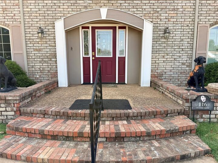 Property Photo:  116 Caulder Drive  OK 73018 