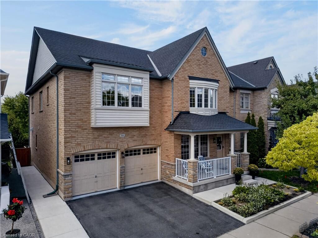 Property Photo:  360 Holmes Crescent  ON L9T 0T4 